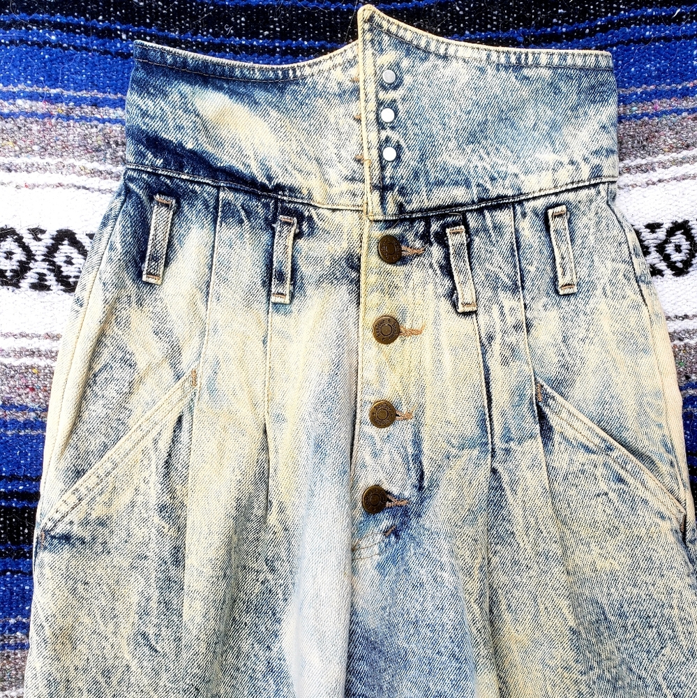 Vintage Bon Jour 80s90s High Waist Fold Down 7 buttons Acid Wash Denim Mom Jeans